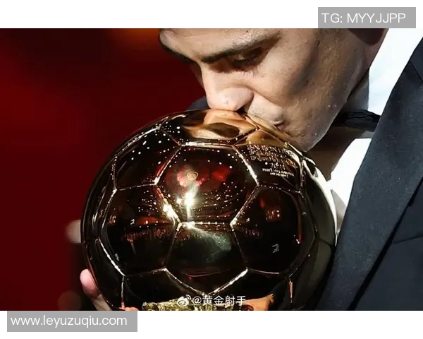 曼城官推庆祝罗德里获金球奖一周年回顾精彩瞬间