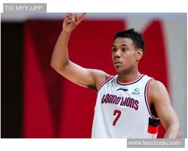 同曦官博庆祝祝铭震29岁生日并宣布今夏续约顶薪计划