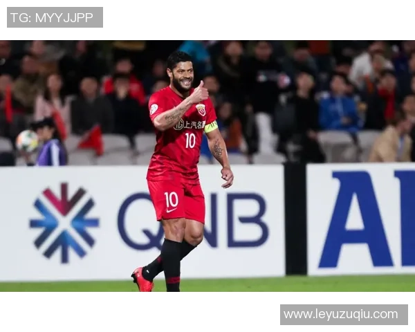 李刚仁手球送点球机会布雷斯特点球滑倒错失良机