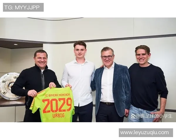 乌尔比希哥哥今夏加盟拜仁担任女足二队门将教练的最新消息